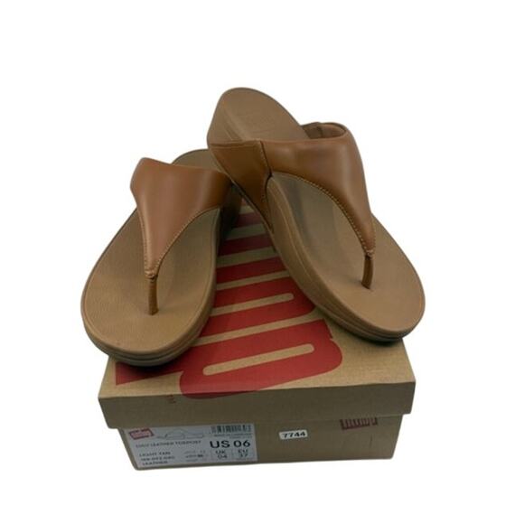 FitFlop Lulus Leather Toe-Post Flip Flop Thong Sandal Slip-On Tan Womens Size 6 - Picture 1 of 8
